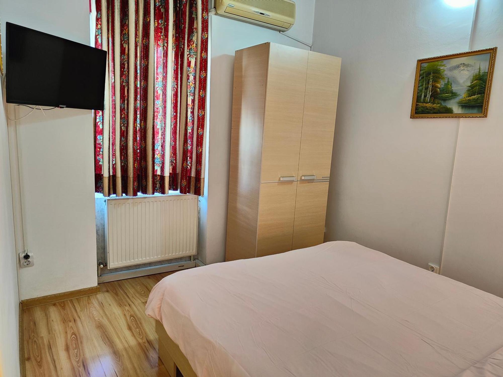 Atlas Accommodation Бухарест Екстер'єр фото